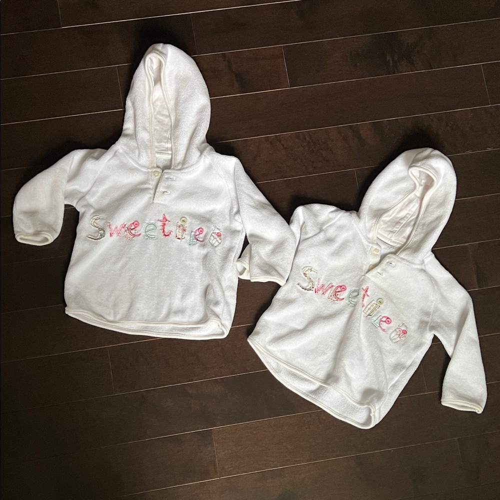 Twin girls sz 9-12 month matching Sweetie embroidered White Hooded Pullover Tops